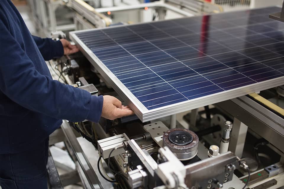 Produktion von Solarmodulen