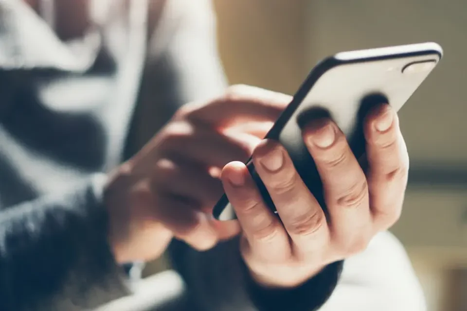 Azzurro App und Portal